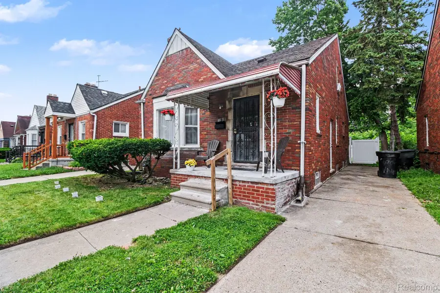 17333 Mansfield Street, Detroit, MI 48235 - #3
