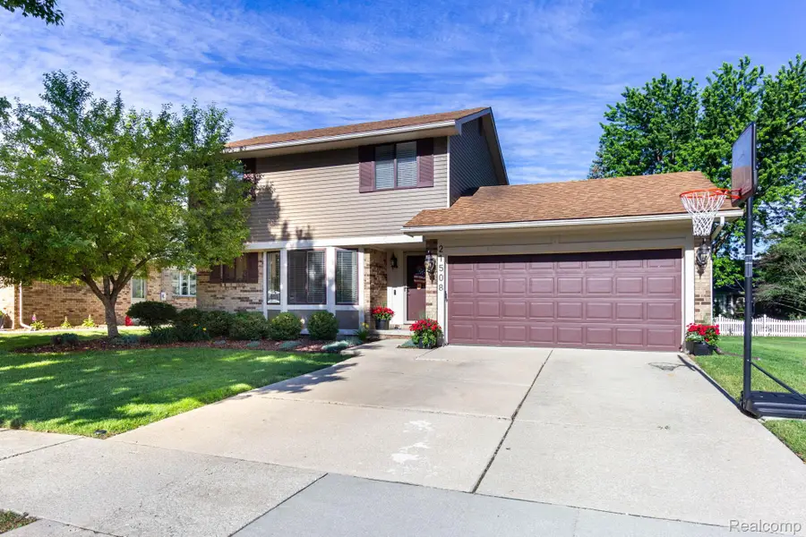 21508 Hall Road, Trenton, MI 48183 - #2