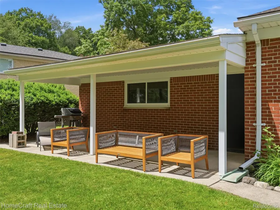 42047 Clemons Drive, Plymouth, MI 48170 - #3