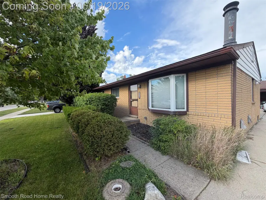 27719 Mayfair Avenue, Trenton, MI 48183 - #2