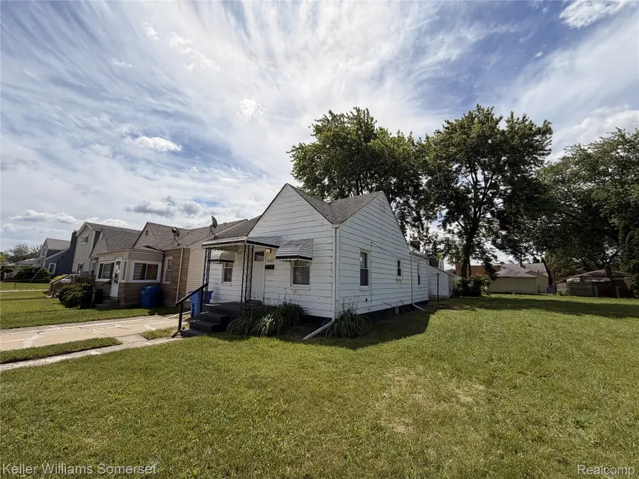 8226 Prospect Avenue, Warren, MI 48089 - #2