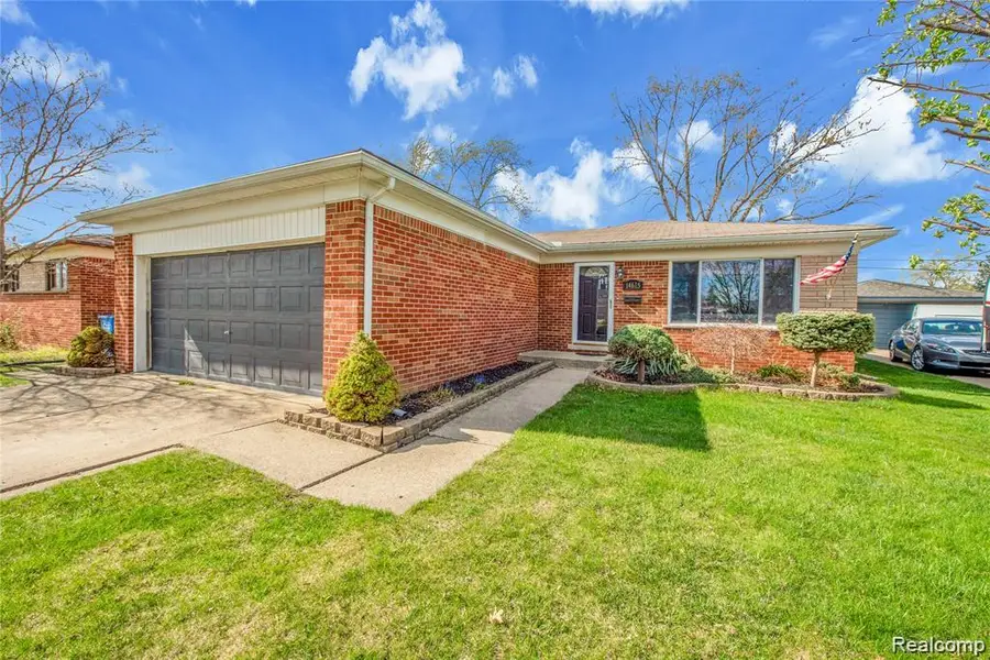 14615 Masonic Blvd, Warren, MI 48088 - #2