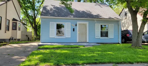 20462 Kingsville Street, HarperWoods, MI 48225