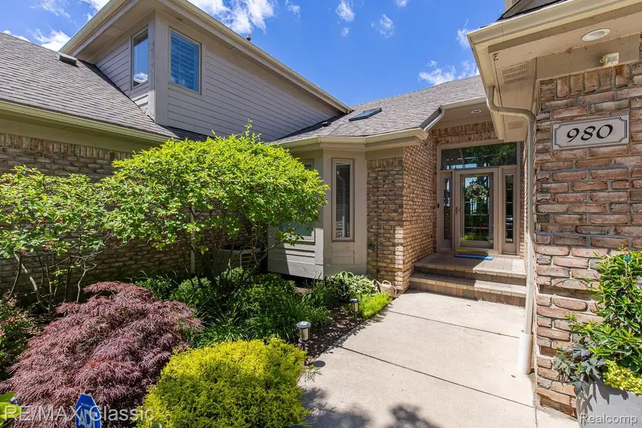 980 Sunset Drive, Waterford, MI 48328 - #3
