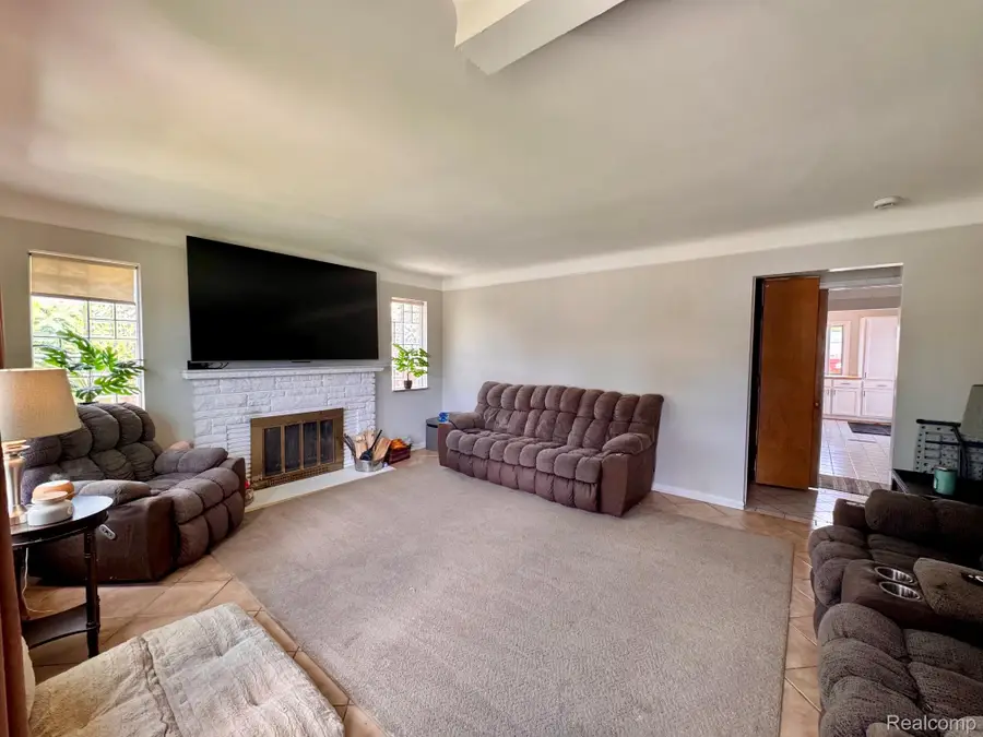 21218 Benjamin Street, Saint Clair Shores, MI 48081 - #3
