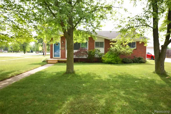 2482 Anderson Road, Saginaw, MI 48603