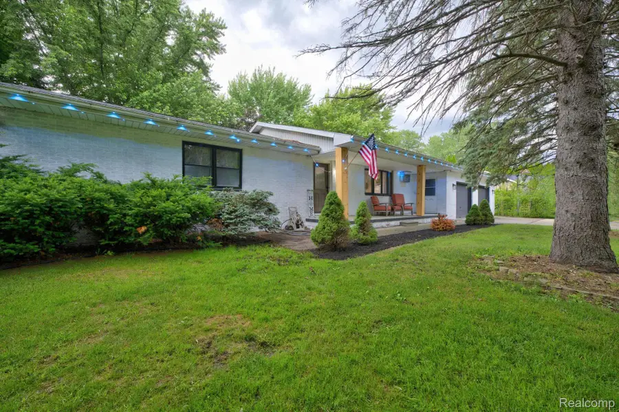 5330 Sheridan Road, Saginaw, MI 48601 - #3
