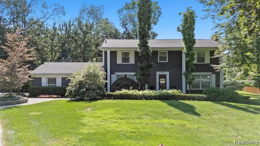 5365 Van Ness Court, Bloomfield, MI 48302 - #2