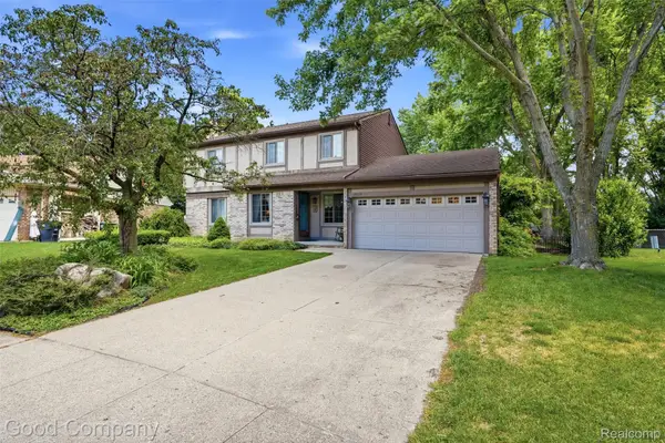 38630 Meeting House Lane, Livonia, MI 48154