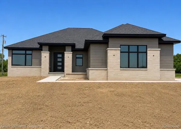 7085 Dryden Road, Almont, MI 48003