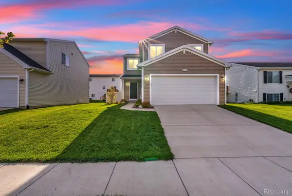 2907 Jordan River Drive, Fowlerville, MI 48836