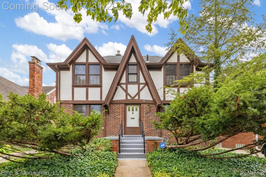 417 Cloverly Road, Grosse Pointe Farms, MI 48236 - #2