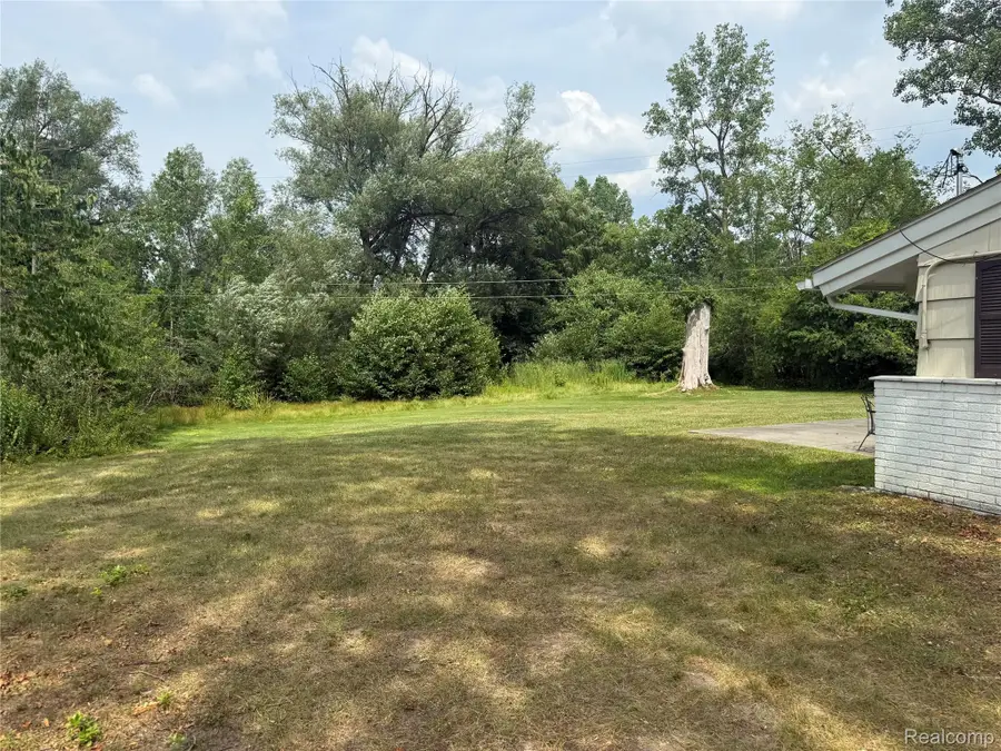 3637 Shallow Brook Drive, Bloomfield, MI 48302 - #2