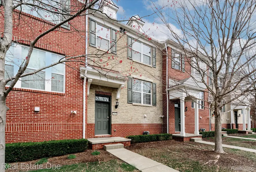 27848 Hopkins Drive, Novi, MI 48377 - #2