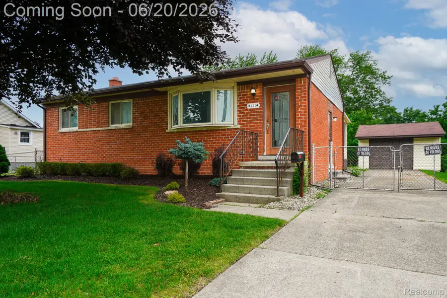 31114 Balmoral Street, Garden City, MI 48135 - #3