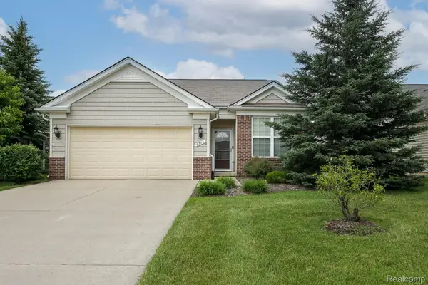 9385 Sand Hill Drive, GrandBlanc, MI 48439