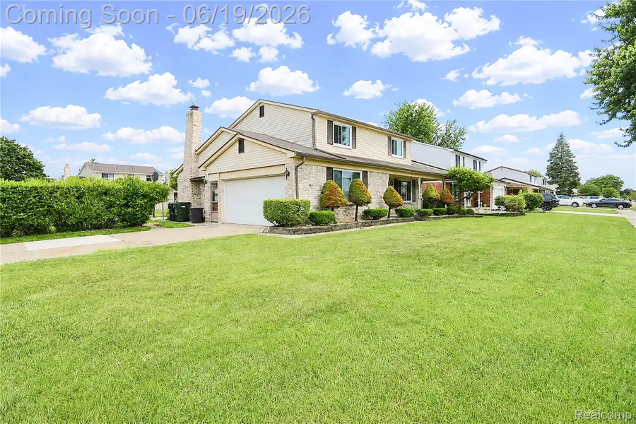 4788 Bloomfield Drive, Sterling Heights, MI 48310 - #2