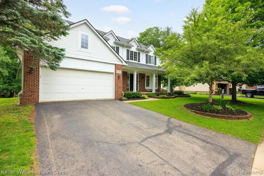 3049 Richmond Drive, Clarkston, MI 48348 - #2