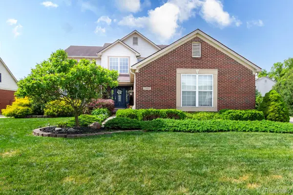 25065 Maxwell Lane, FlatRock, MI 48134