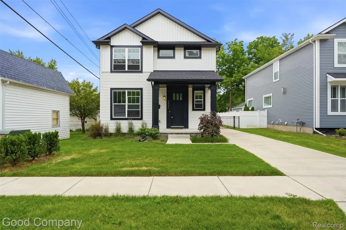 8431 Kenberton Drive, Oak Park, MI 48237 - #1