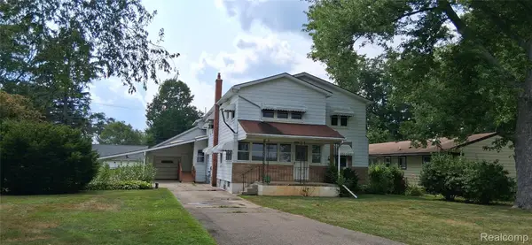 1810 Thorndale Street, CommerceTwp, MI 48382