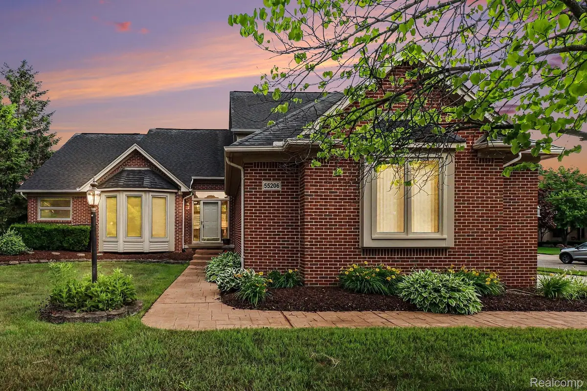 55206 Leonard Court, Shelby, MI 48316 - #1