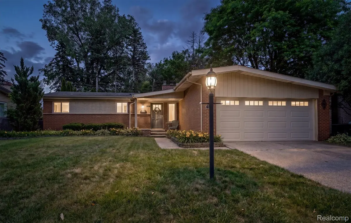 14196 Loveland Street, Livonia, MI 48154 - #1