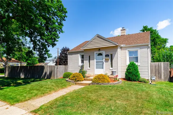 826 Goddard Street, Wyandotte, MI 48192