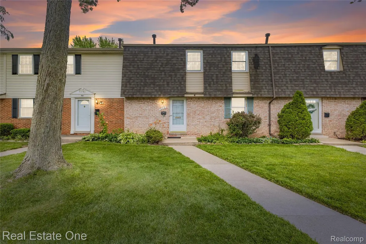 959 Kirts Boulevard, Troy, MI 48084 - #1
