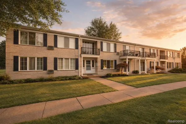 100 W Hickory Grove Road #A2, BloomfieldHills, MI 48304