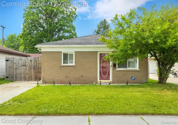 27081 Maywood Street, Roseville, MI 48066