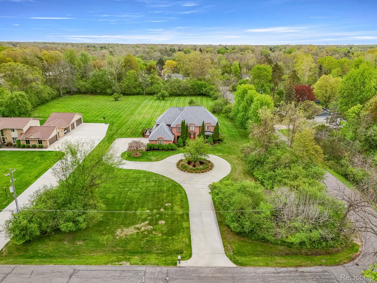 30060 Bristol Lane, Bingham Farms, MI 48025 - #1