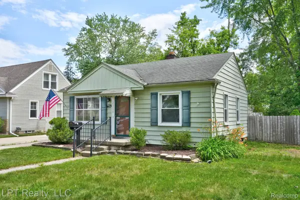 23038 Violet Street, Farmington, MI 48336
