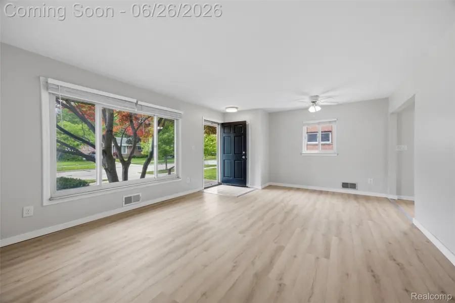 8250 Shari Drive, Westland, MI 48185 - #3