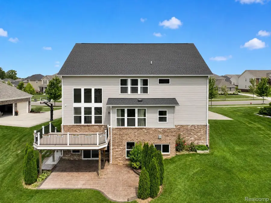 3155 Huntsman Boulevard, Orion, MI 48360 - #2