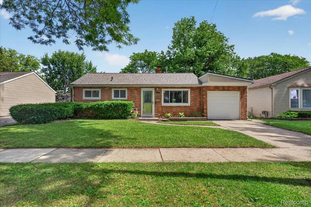 22611 Detour Street, Saint Clair Shores, MI 48082 - #1