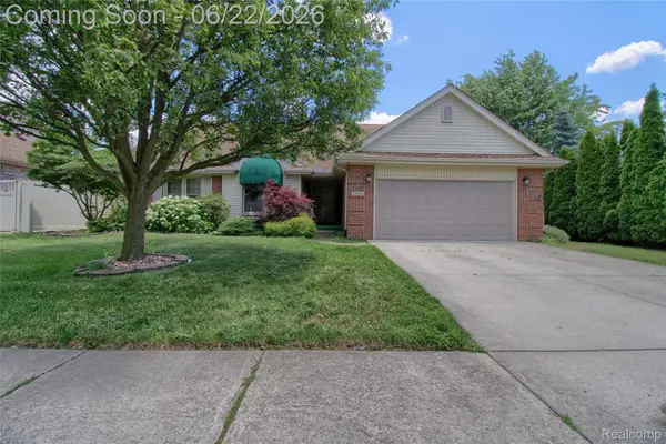 26901 Coachlight Street, Trenton, MI 48183