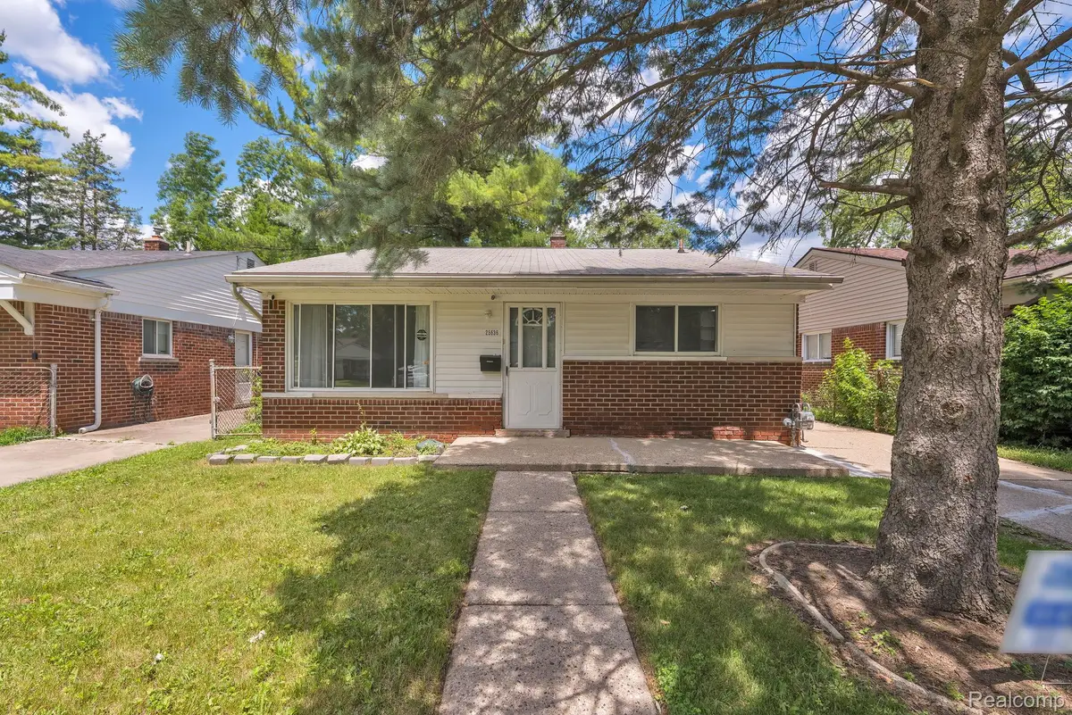 25636 Norfolk Street, Dearborn Heights, MI 48125 - #1
