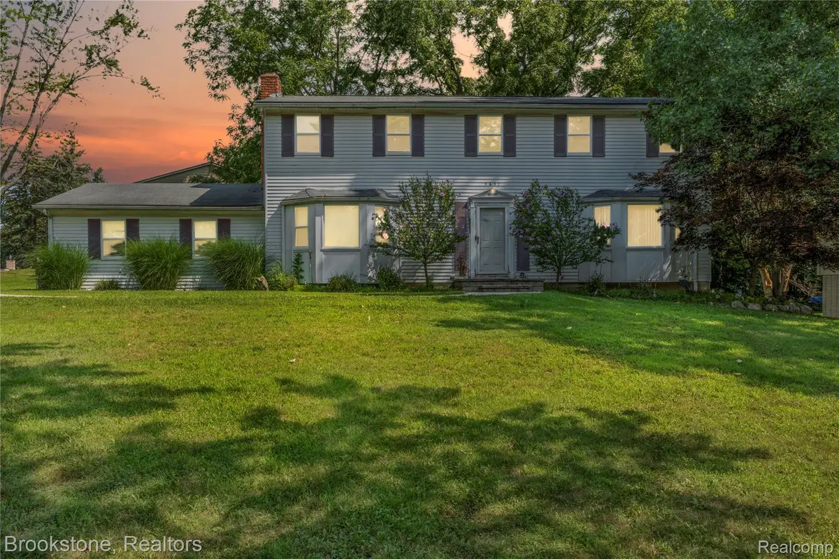 5652 Tequesta Drive, West Bloomfield, MI 48323 - #1