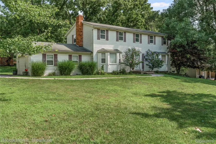 5652 Tequesta Drive, West Bloomfield, MI 48323 - #3