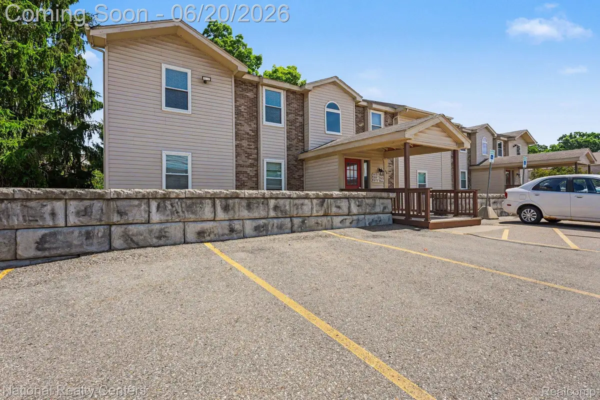 5076 Harbor Oak Drive, Waterford, MI 48329 - #1