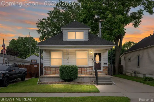 26518 Hollywood Street, Roseville, MI 48066