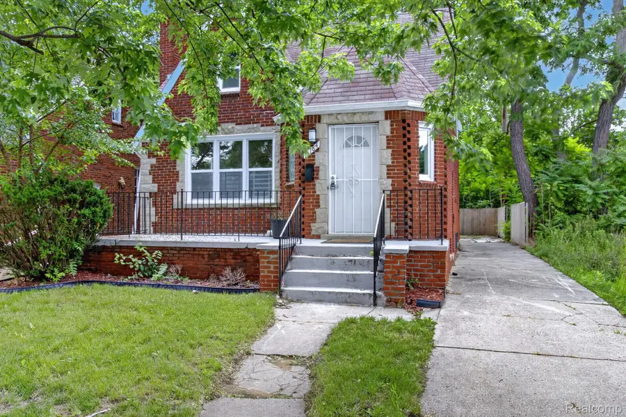 15784 Pinehurst Street, Detroit, MI 48238 - #2