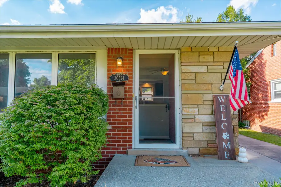 30524 Rush Street, Garden City, MI 48135 - #2