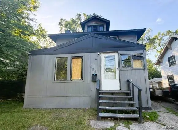485 N Johnson Street, Pontiac, MI 48342