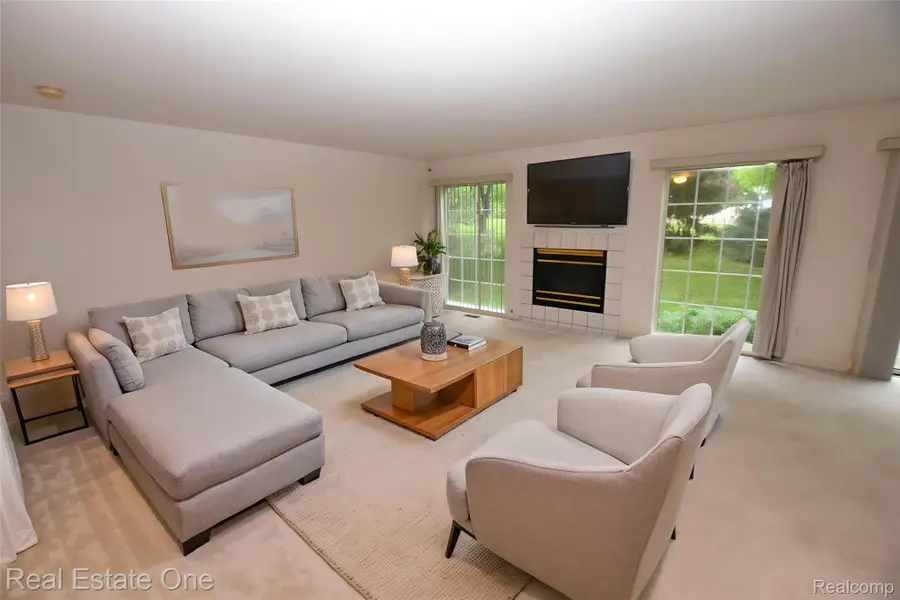 555 Winwood Court, Walled Lake, MI 48390 - #3
