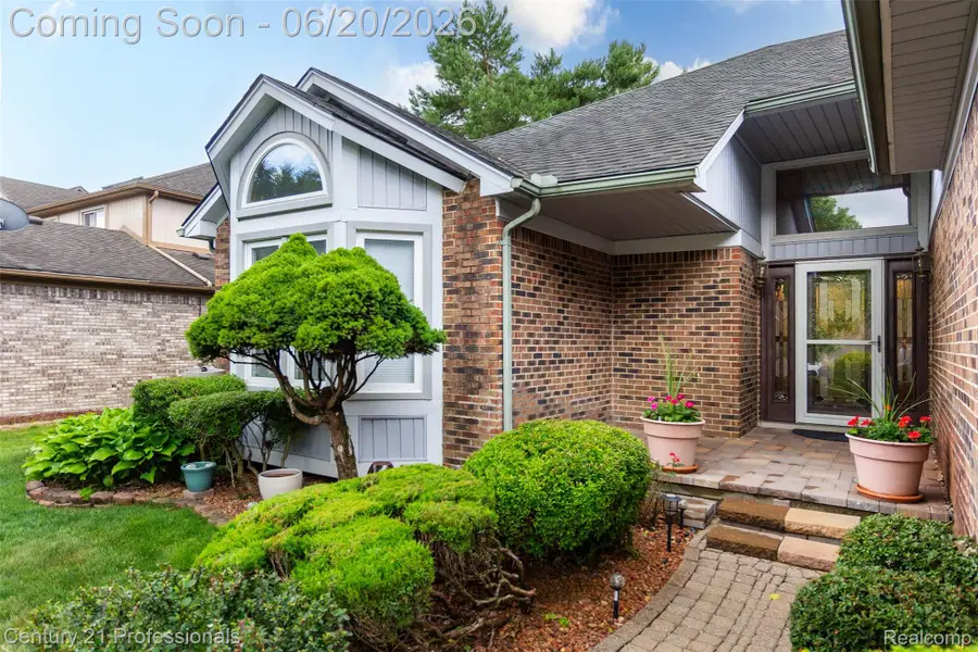 6241 Smithfield Drive, Troy, MI 48085 - #3