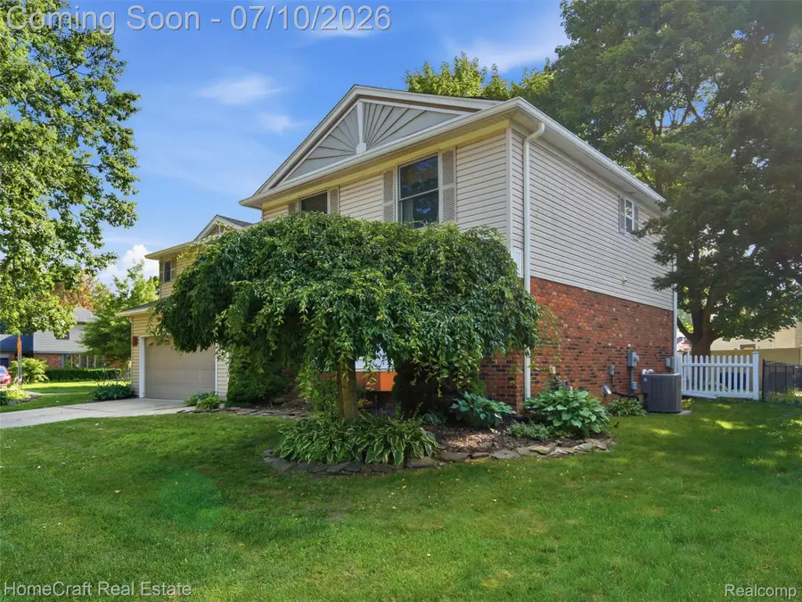 1744 Walnut Ridge Circle, Canton, MI 48187 - #3
