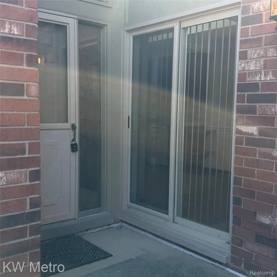 49429 Ferrisburg Court, Utica, MI 48315 - #3