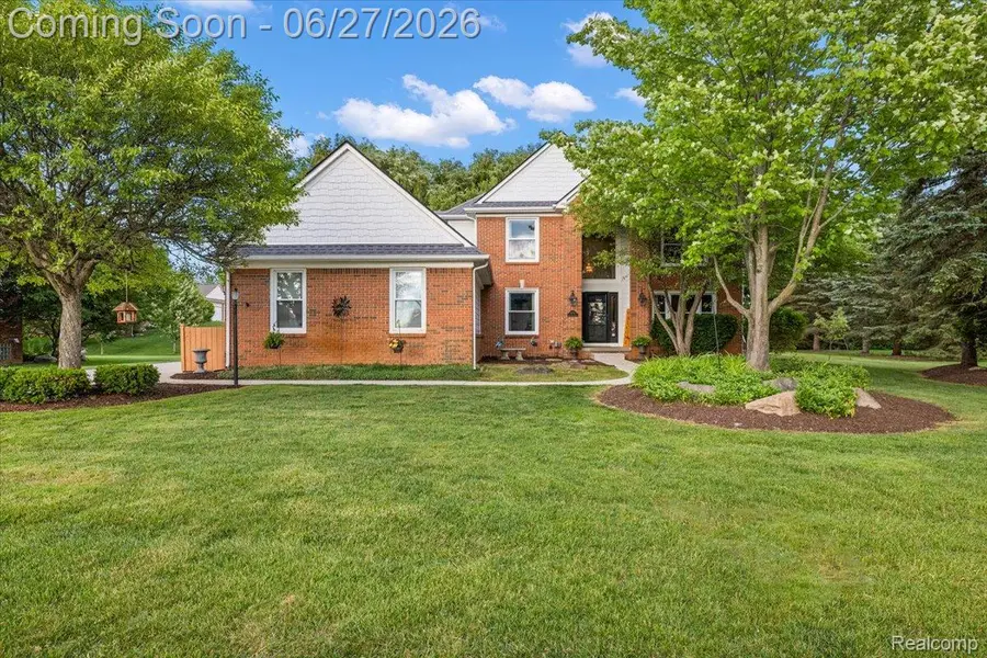 4193 Oak Tree Circle, Rochester, MI 48306 - #2